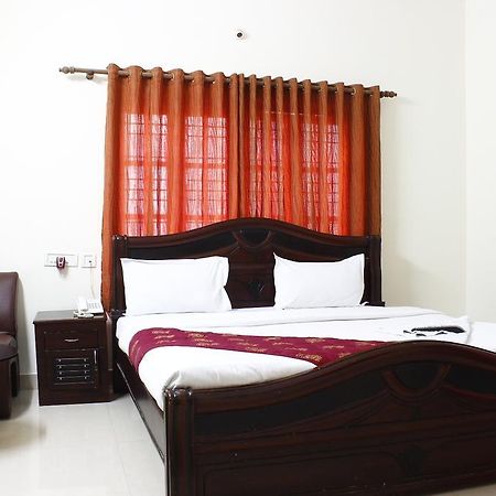 Hotel Horizon Residency Haiderabad Buitenkant foto