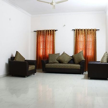 Hotel Horizon Residency Haiderabad Buitenkant foto