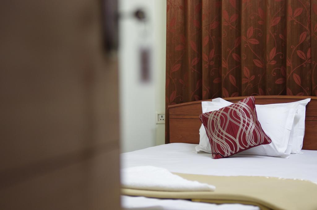 Hotel Horizon Residency Haiderabad Kamer foto