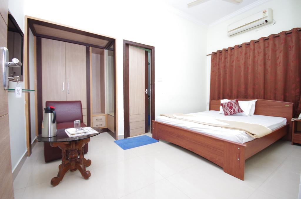 Hotel Horizon Residency Haiderabad Kamer foto
