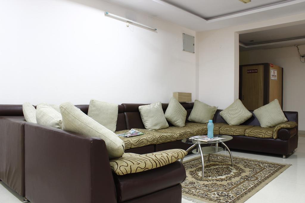 Hotel Horizon Residency Haiderabad Buitenkant foto